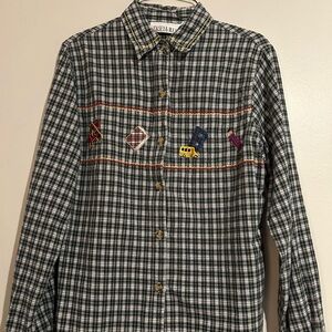 Women’s Vintage Casey & Max plaid embroidered school themed long sleeved shirt